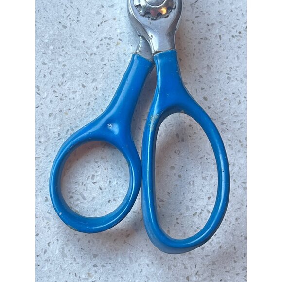 Vintage Metrology Stainless Steel Pinking Shears With Blue Handles - Picture 4 of 12